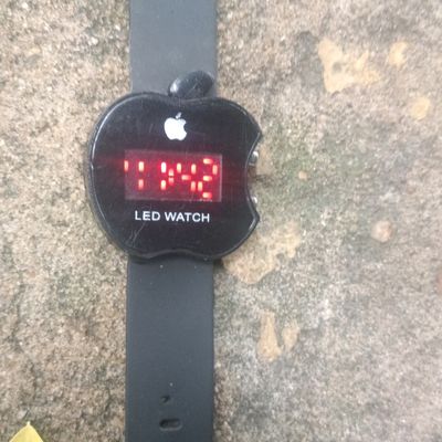 Watches Apple Led Watch With Good Condition Freeup