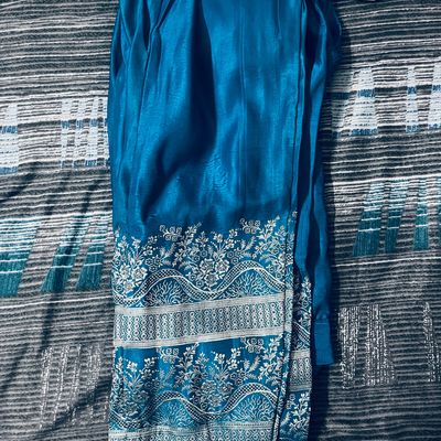 How To Recreate Shweta Tiwari's Red Banarasi Pant Suit