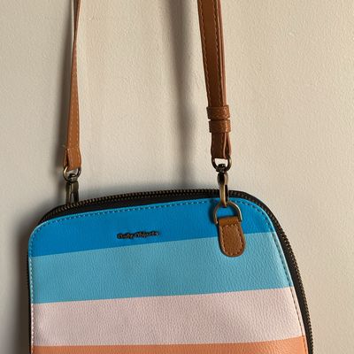 Dailyobjects sling outlet bag