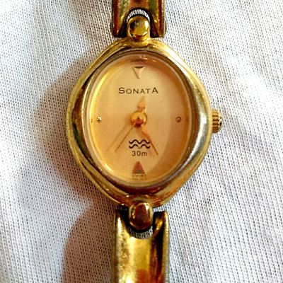 Sonata watch 500 on sale price