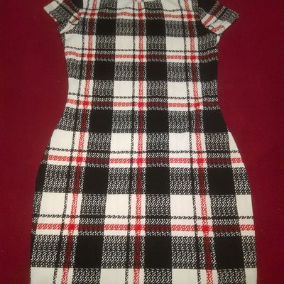 Buy Beebay Girls 100% Cotton Woven Red Check Pinafore Dress with Bows (Red)  Online at Low Prices in India - Paytmmall.com