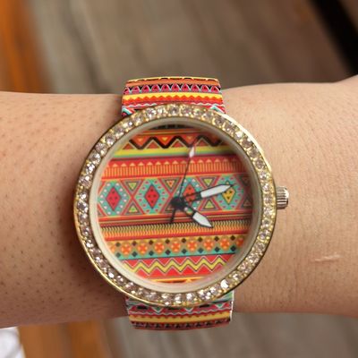Chumbak Round Dial Analog Watch for Women|Aztec Cats Collection| Solid  Vegan Leather Strap|Gifts for Women/Girls/Ladies |Stylish Fashion Watch for  Casual/Work - Brown : Amazon.in: Fashion