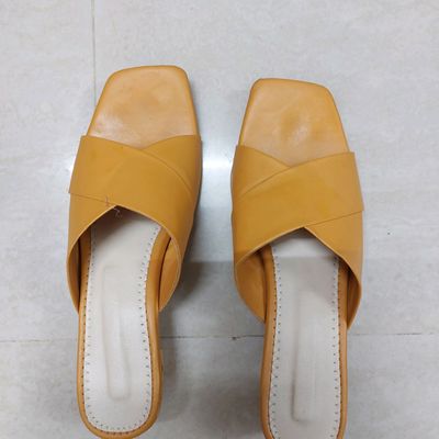Sergio Rossi Yellow Size 40 Shoes – Swap Boutique