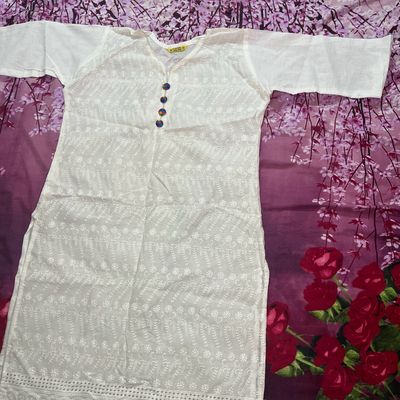Chikankari Cotton Straight White Color Potli Button Kurta at Rs 890.00 |  Daliganj | Lucknow| ID: 2850843330530