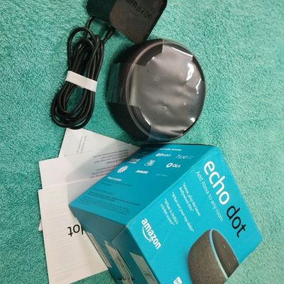 Headphones & Speakers, Echo Dot (3rd Gen) - Smart speaker with Alexa (Black)