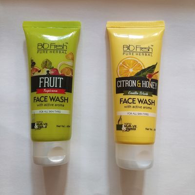Other  Biofresh Facewashes Papaya Digmantation+ Gentle Scrub