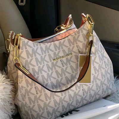 _lovethycloset__ on Instagram: “*FIRST COPY* Comes with *Dust Bag* *Wallet*  2999+Shipping i #bags #bagsandpurses #bagsforsale #bag… | Bags, Bag sale,  Chanel boy bag