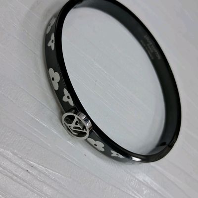 Louis Vuitton - Bracelets (Black)