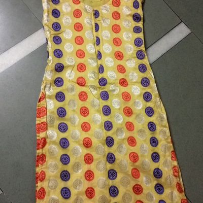 Buy Mustard Kurtis & Tunics for Women by AKIMIA Online | Ajio.com