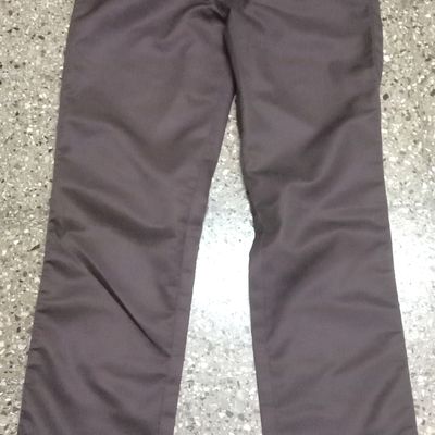 Men's Guide to Matching Pant Shirt Color Combination - LooksGud.com | Mens  outfits, Pants outfit men, Brown pants men
