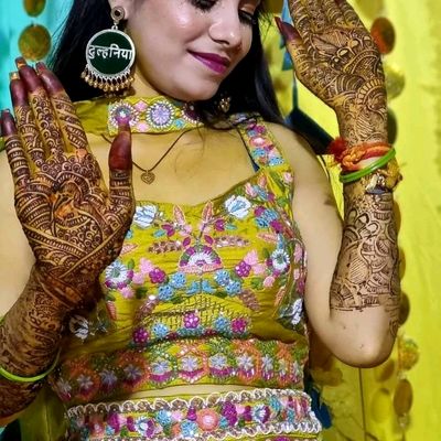 Haldi hotsell mehndi dresses