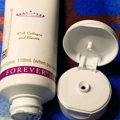 Forever Living ALOE MOISTURIZING LOTION with COLLAGEN / ELASTIN