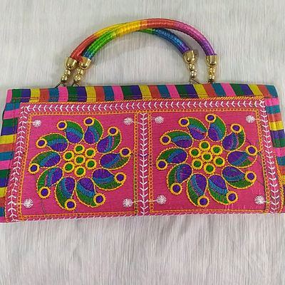Hot Item 2023 Luxury Fashion Design Women Cross Bag Ladies Purse Shoulder  Crossbody Messenger Handbag for Girl with Colourful Chain - China Woman Bag  and Handbags price | Made-in-China.com