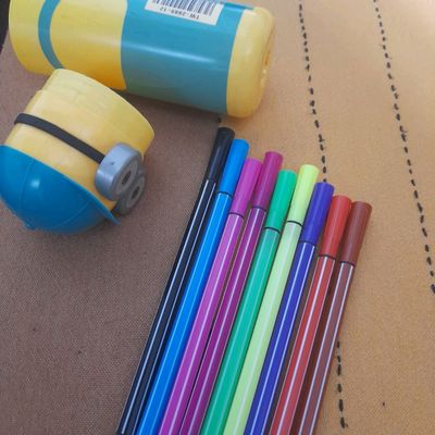 SINGLE PIECE - Cute Minion Sketch Pens Box - Containing 12 Sketch Pens -  Available in Random Colors - Perfect Gift Item for Kids/Kids  Stationary/Birthday Gift/Return Gift/Gift for Girls/Gift for Boys :  Amazon.in: Office Products