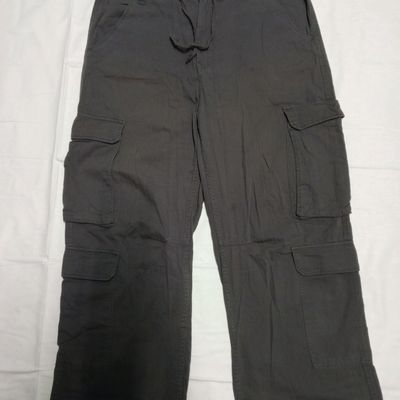 Bershka cargo pants in gray