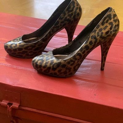 Steve madden cheap animal print pumps