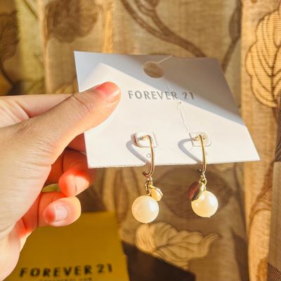 Forever 21 deals pearl earrings