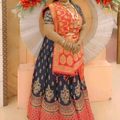 Non Branded Saree And lehengas Online Buy At Wholesale Rate For Retail  Counter Special Offer - Textiledeal.in