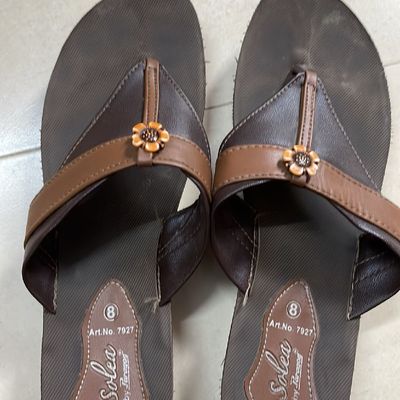 Buy Paragon Sandals For Men & Women Online in India | Myntra