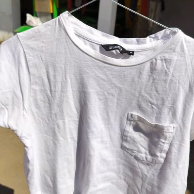Tops & Tunics, Zudio white crop t-shirt