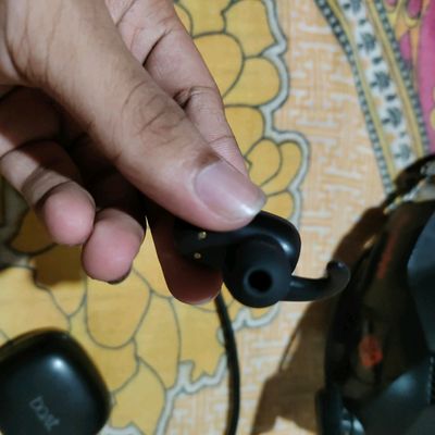 Headphones Speakers Boat AirDropes No issue 100 Volume Pe 2.5