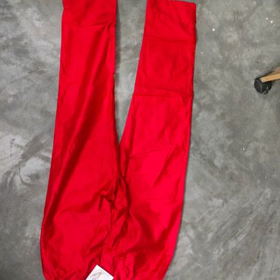 8 red shirt matching pant ideas for men to look stylish