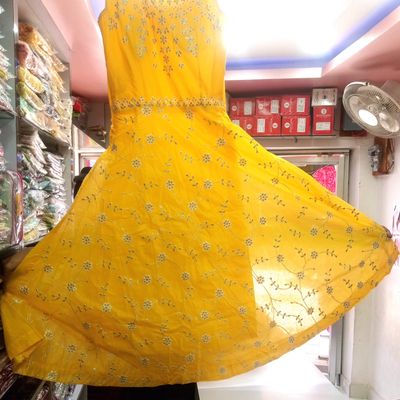 Cheap Branded and designed best quality gown with highly connected dupatta  | Joom