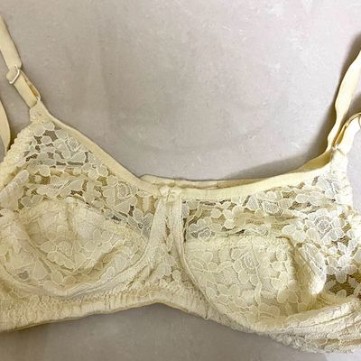 Cream Lace Non Padded Bra