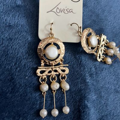 Lovisa on sale pearl earrings