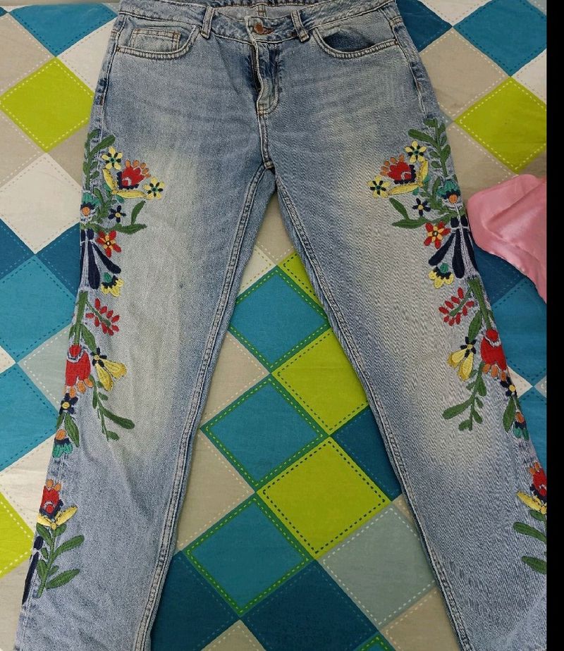 Jeans & Trousers | Floral Embroidered Colourful jeans | Freeup